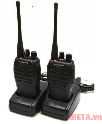 Máy bộ đàm cầm tay Kenwood TK 608 kèm pin sạc, adaptor Máy bộ đàm cầm tay